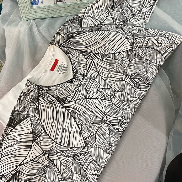 Men’s Shirt - Picture 2 of 4